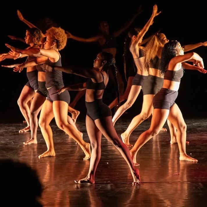 Funceb abre sorteio de 93 bolsas integrais para cursos de dança em Salvador