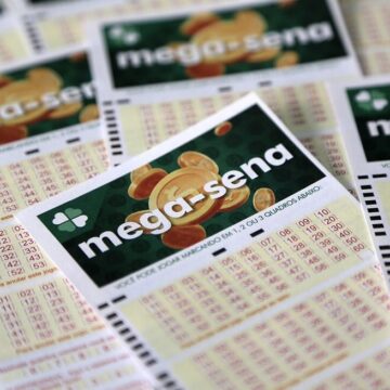Acumulada, Mega-Sena sorteia prêmio de R$ 102 milhões nesta quinta; veja como apostar