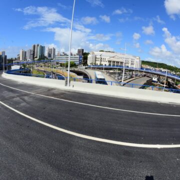 Prefeitura entrega Viaduto José Linhares para melhorar tráfego na região do Shopping da Bahia; veja como ficou