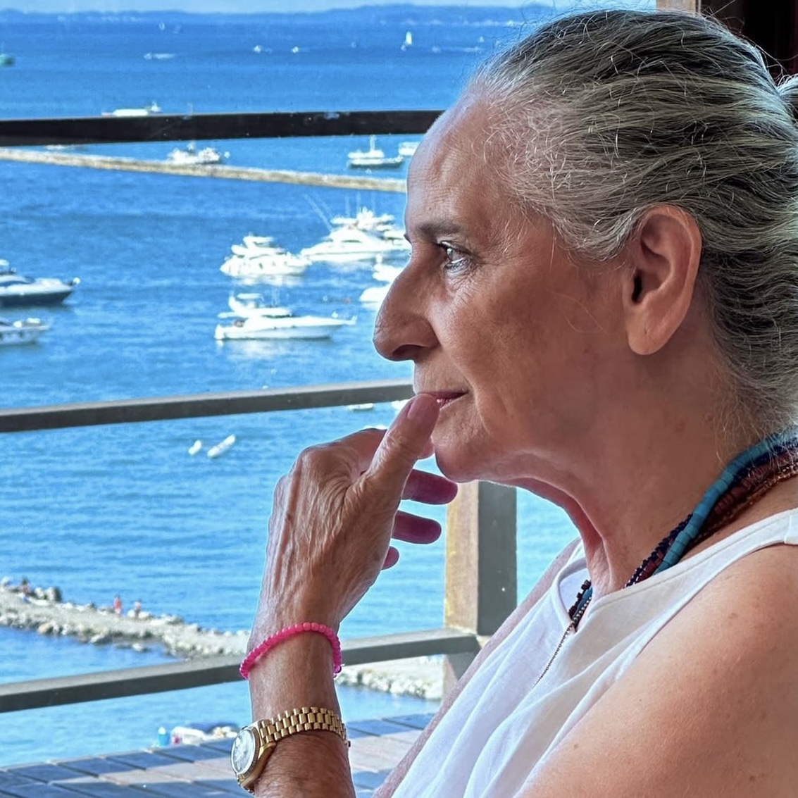 Maria Bethânia celebra chegada de 2026 e fala sobre a despedida da turnê comemorativa