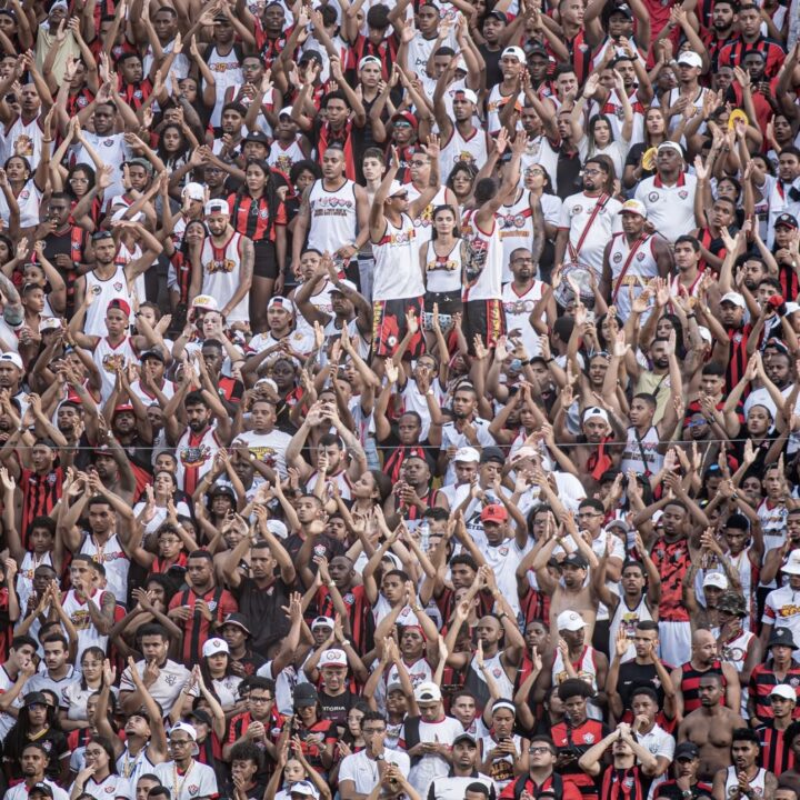 Vitória anuncia nova política de ingressos com preços variáveis para 2026