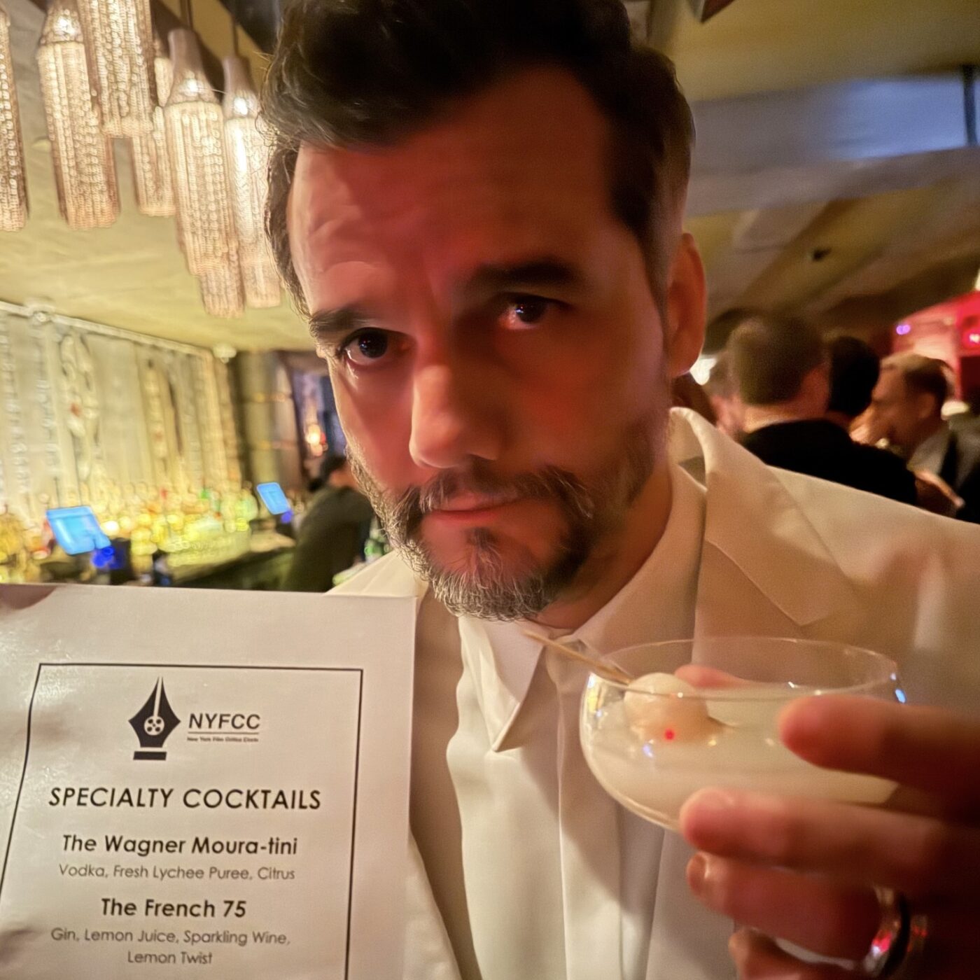 Ele é o momento! Wagner Moura vira nome de drink em premiação de Nova York