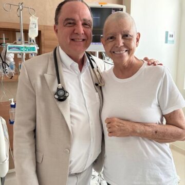 Roseana Sarney recebe alta após tratar pneumonia e segue recuperação em casa