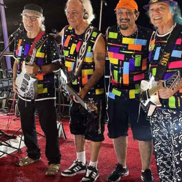 Irmãos Macedo realizam ensaio de Carnaval solidário em Salvador; aos detalhes