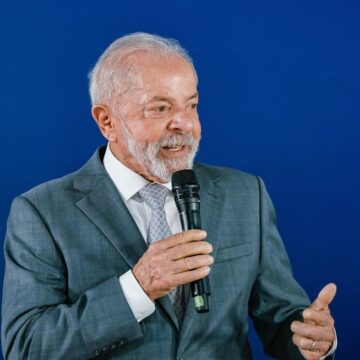 Presidente Lula vai passar por cirurgia nesta sexta-feira (30)