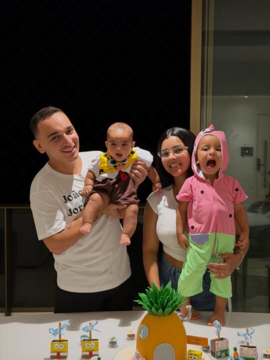 João Gomes e Ary Mirelle celebram 4 meses do filho Joaquim com festinha temática; veja fotos