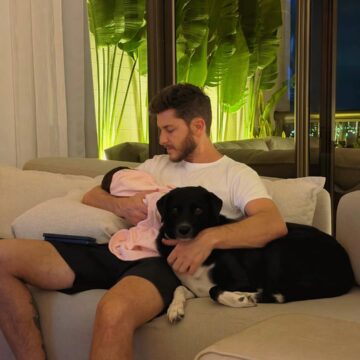 Klebber Toledo curte momento de carinho com a filha e se declara: “Gostaria que durasse para sempre”