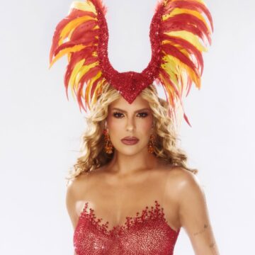 Grávida, Lore Improta surge como Fênix em fantasia para ensaio da Unidos da Viradouro