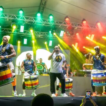 Olodum ferveu o Pelourinho em nova edição da Terça da Benção; veja como foi