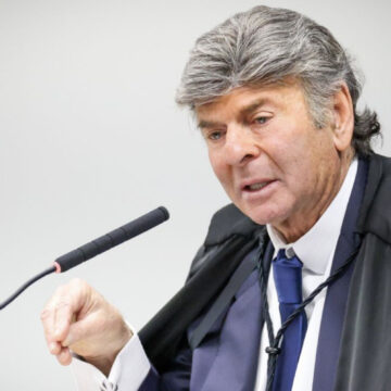 Ministro Luiz Fux, do STF, é diagnosticado com pneumonia dupla