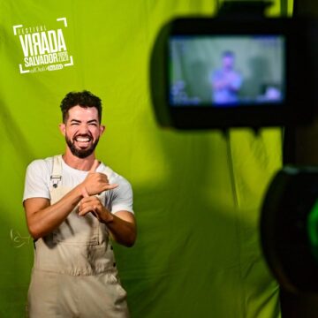 Intérpretes de Libras garantem acessibilidade no Festival Virada Salvador
