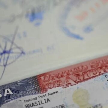 EUA suspendem processamento de vistos no Brasil e em outros 74 países; entenda