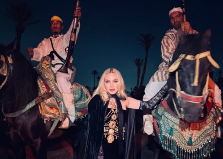 Pra lá de Marrakesh: Madonna curte férias de fim de ano no Marrocos