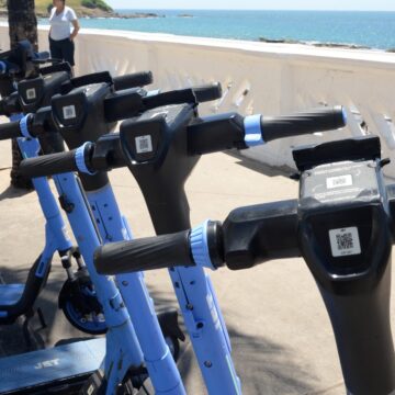 Patinetes elétricos completam um ano em Salvador com 600 mil viagens e 2 milhões de quilômetros percorridos