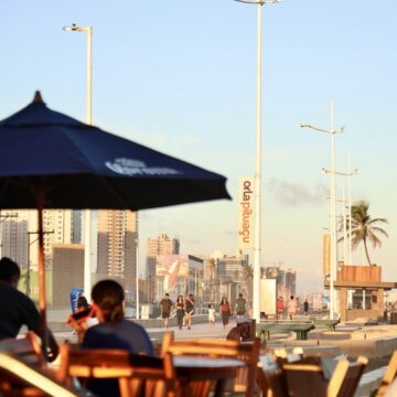 Com gastronomia diversa, nova orla de Pituaçu faz sucesso com baianos e turistas