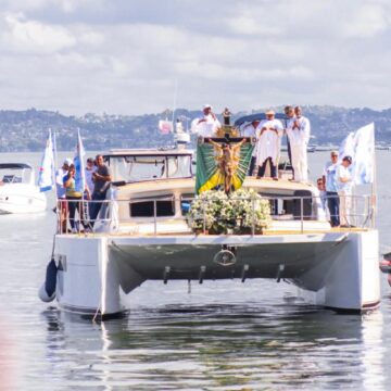 Procissão com imagem do Senhor do Bonfim é realizada em Salvador; veja vídeos