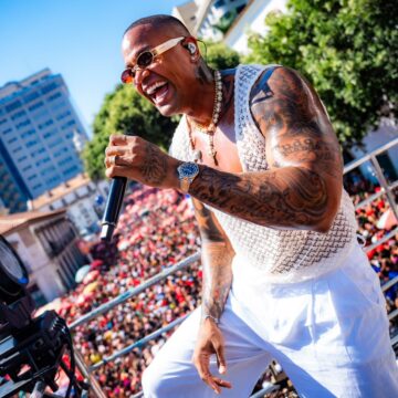 Léo Santana comanda Carnaval antecipado no Rio de Janeiro; aos detalhes