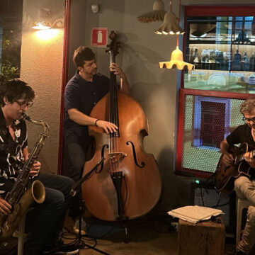 Romance no ar: restaurante do Rio Vermelho promove noites de jazz ao vivo e comida italiana