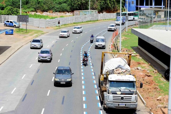 Avenida de Salvador tem 273 multas por dia e lidera ranking de infrações