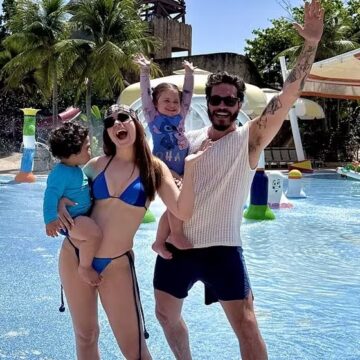 De biquíni, Viih Tube celebra aniversário de Eliezer com os filhos no Ceará