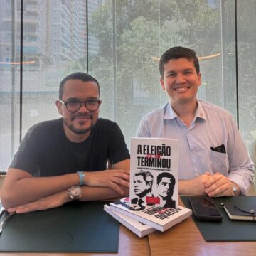 Jornalistas lançam livro sobre os bastidores da eleição ao governo da Bahia em 2022