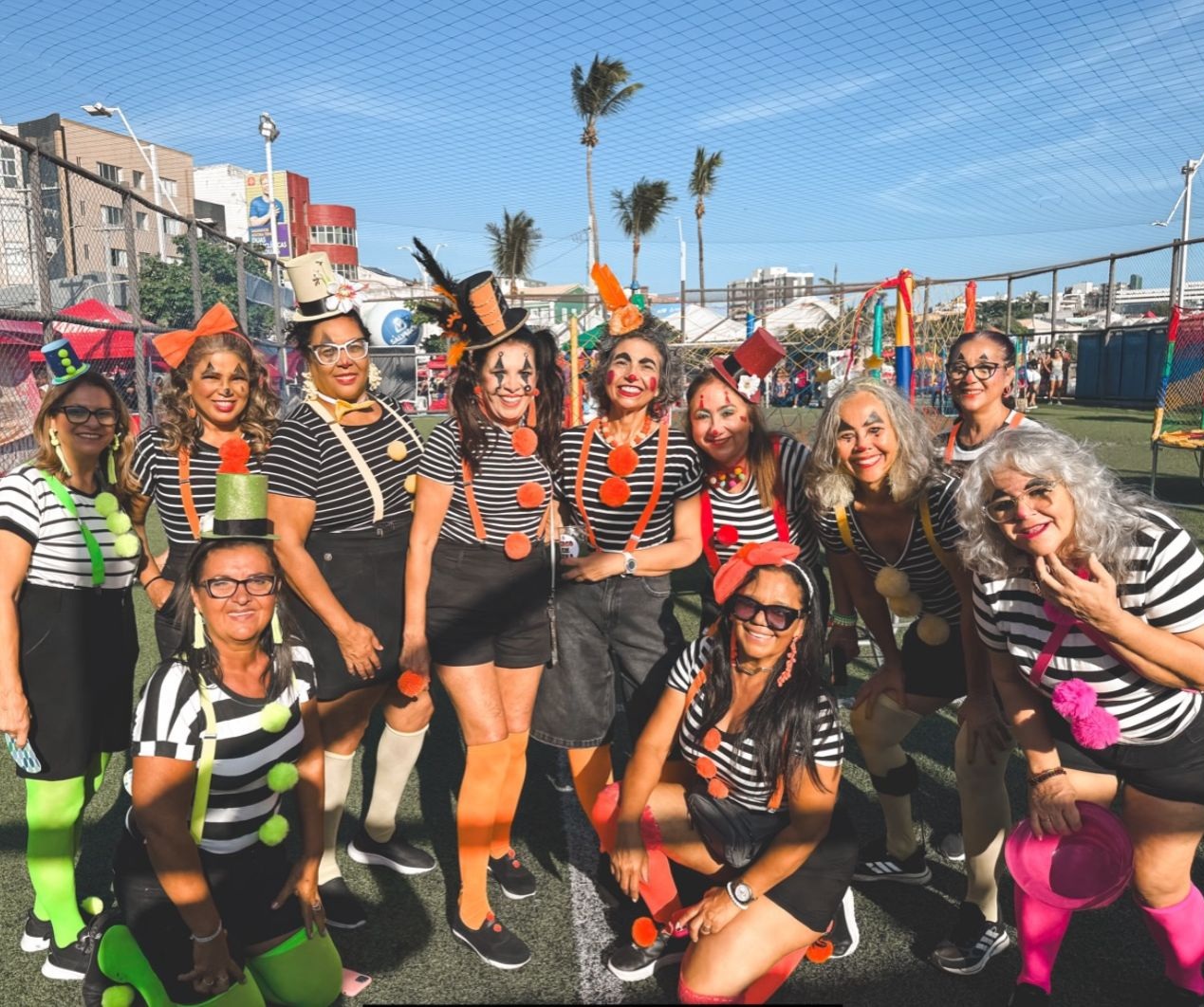 Palhaços do Rio Vermelho abrem pré-Carnaval em Salvador