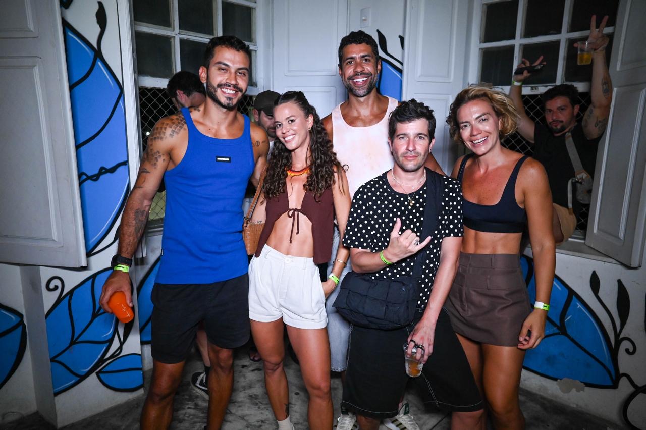 Luciano Ferraz, Bia Garboggini, Michael Vendola, Luan Lopes e Isabela Marin