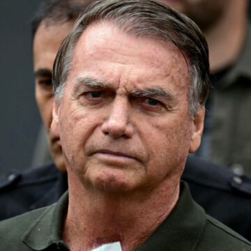 Moraes determina transferência de Bolsonaro para Papudinha
