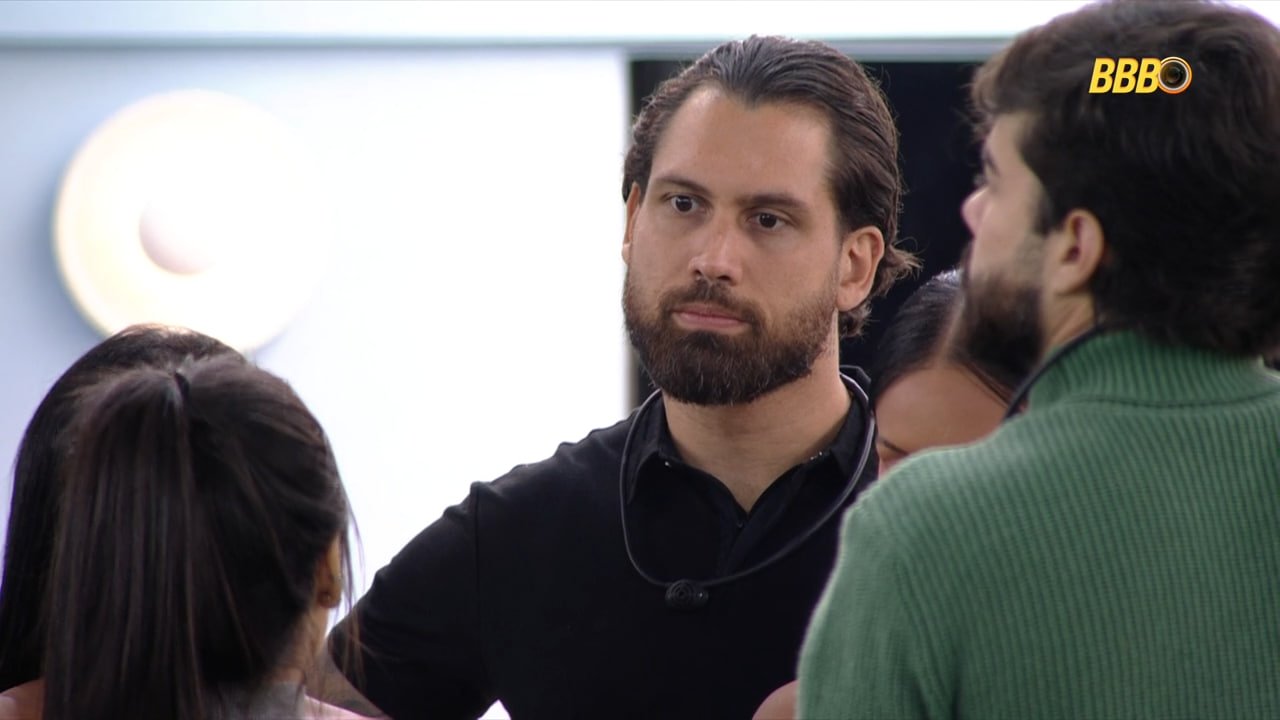 Brígido, do BBB 26, é gay? Entenda boato envolvendo o brother