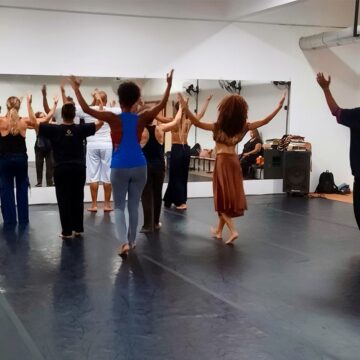 Balé do TCA oferece aulas gratuitas de dança, pilates e balé clássico