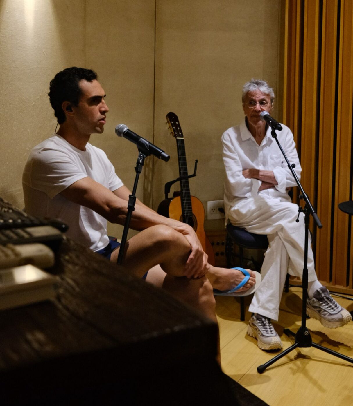 Caetano Veloso ensaia com o filho para show no Festival de Verão de Salvador