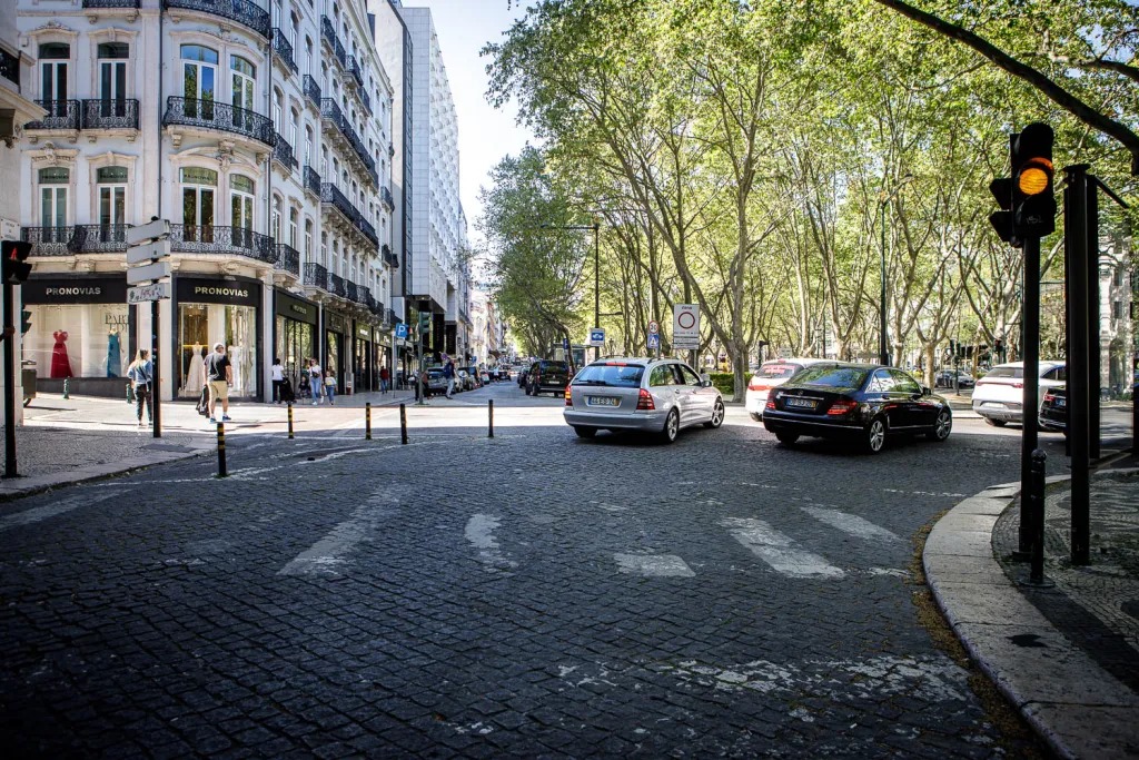 CNH emitida no Brasil passa a ser válida em Portugal