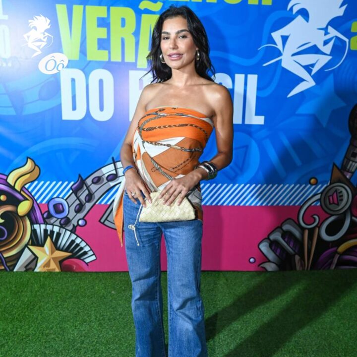 Cíntia Chagas curte o Festival de Verão e celebra temporada em Salvador