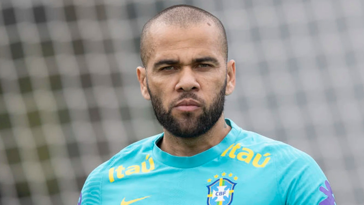Ex-jogador baiano Daniel Alves investe em time da terceira divisão de Portugal