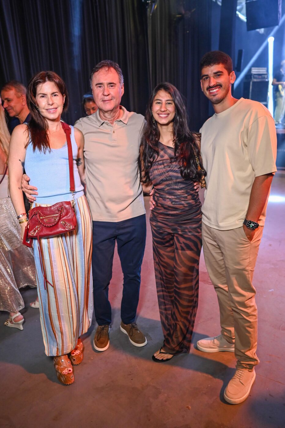 Sara, Jel, Bárbara Queiroz e Lucas Chamusca
