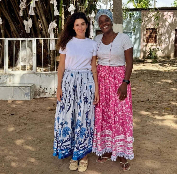 Fernanda Paes Leme abre álbum de fotos em terreiro de candomblé na Bahia