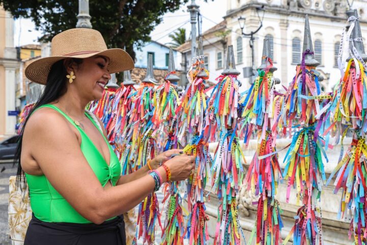 Fitinhas do Senhor do Bonfim preservam tradição de fé e cultura na Bahia