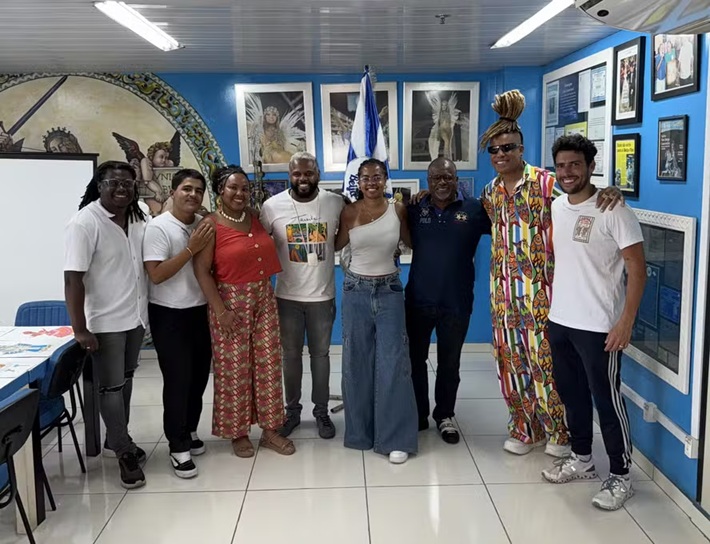 Grife baiana Meninos Rei vai assinar figurinos de diretoria da Beija-Flor na Sapucaí