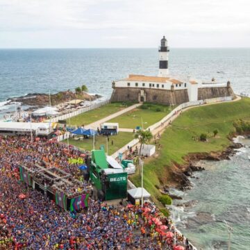 Faltando um mês para o Carnaval, hospedagem para folia chega a R$ 42 mil em Salvador
