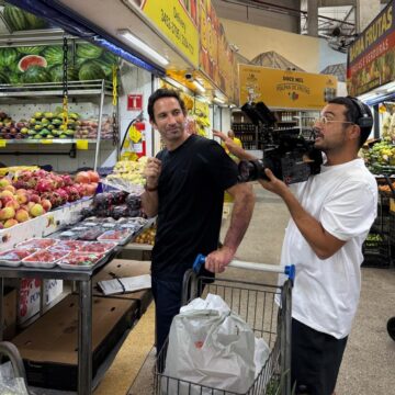 Chef português José Avillez, dono de estrelas Michelin, circula por Salvador