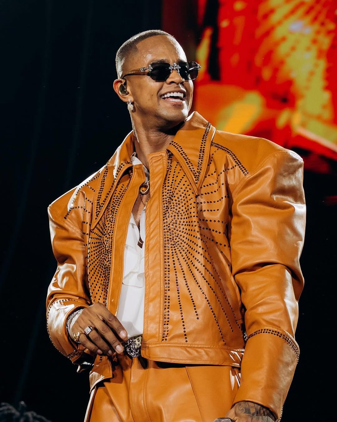 Léo Santana comanda Baile da Santinha nesta sexta (9) no Wet Eventos