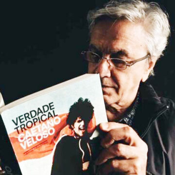 Literatura: ainda dá tempo de viver “A Salvador de Caetano Veloso”