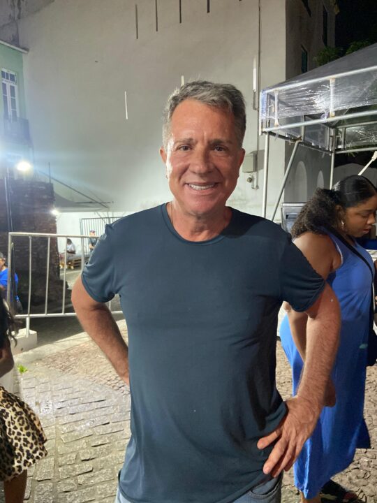 Luís Salem curte cortejo afro e celebra sucesso de personagem em Vale Tudo: “Bahia era a maior audiência da novela”