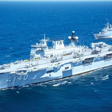 Maior navio de guerra da América Latina abre para visitação gratuita em Salvador