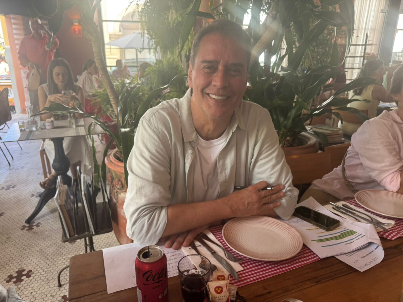 Ex-galã da Globo, Marcello Antony é visto em Salvador durante visita ao Centro Histórico