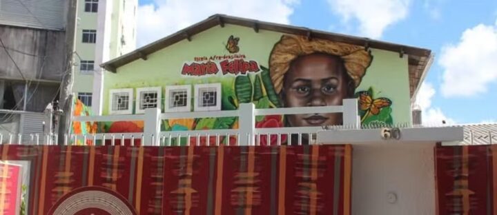 Escola Afro-brasileira Maria Felipa seguirá em funcionamento após investimento de artista baiano