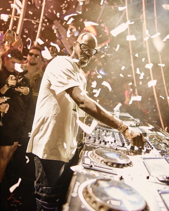 Melhor DJ do mundo se apresenta pela primeira vez em camarote no Carnaval de Salvador