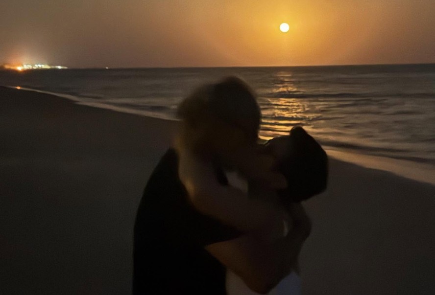 Sandra Annenberg cita Gilberto Gil em declaração romântica ao marido