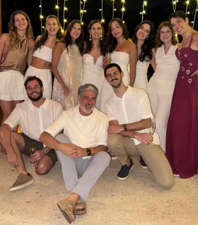 Fátima Bernardes e William Bonner passam Réveillon juntos com filhos e atuais parceiros