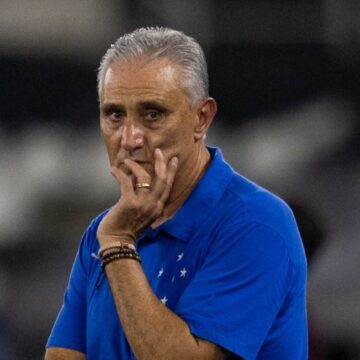Tite admite erro após goleada e cita dificuldade para retomar legado de Jardim